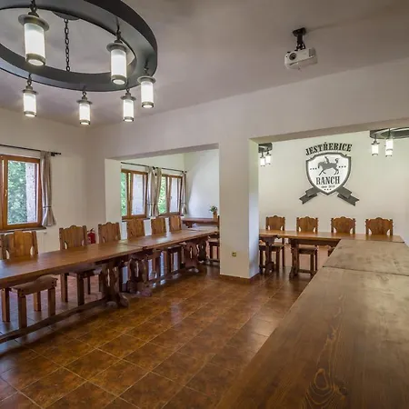 Ranch Jestrebice Gasthuis Hermanicky