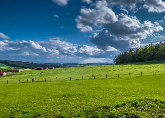 Ranch Jestrebice بيت ضيافة