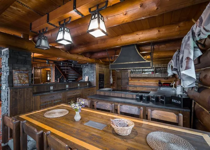 Ranch Jestrebice بيت ضيافة