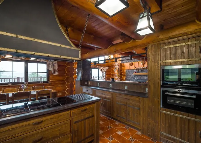 Ranch Jestrebice بيت ضيافة Hermanicky