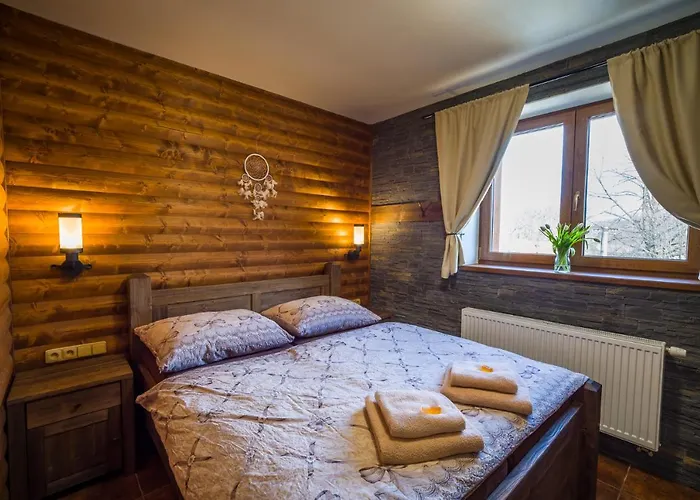 Ranch Jestrebice بيت ضيافة Hermanicky